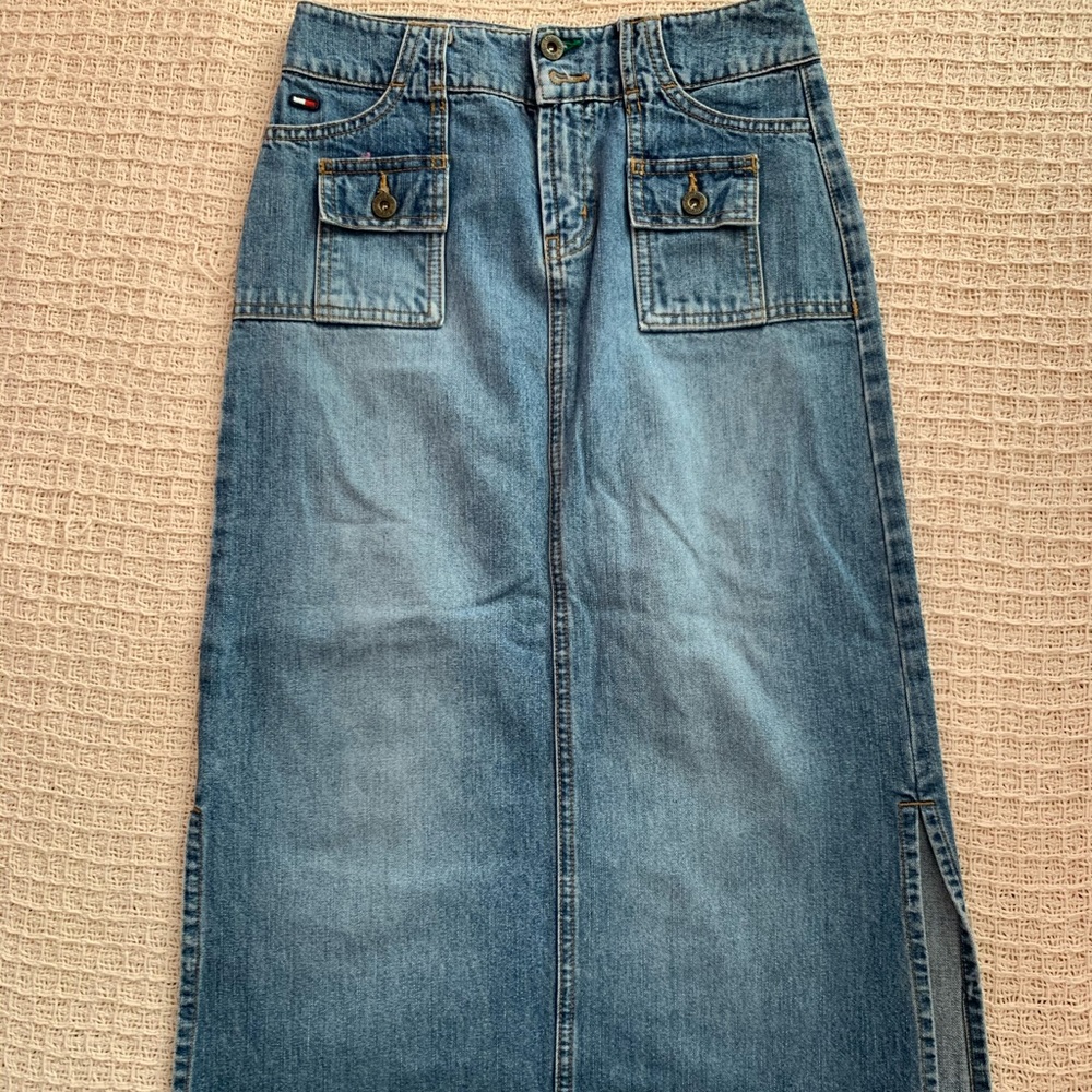 Maxi denim skirt with slits